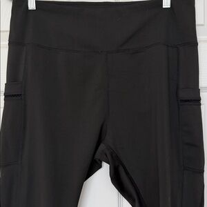 Downtown Motion Cropped Leggings